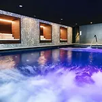 ホテル Aqua Silhouette & - Adults Only 4*