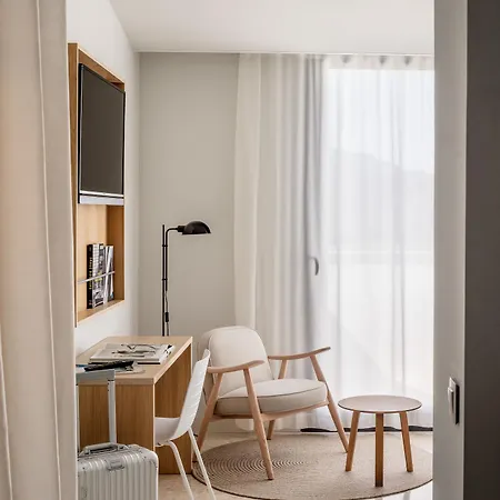 Aqua Silhouette & - Adults Only Hotel