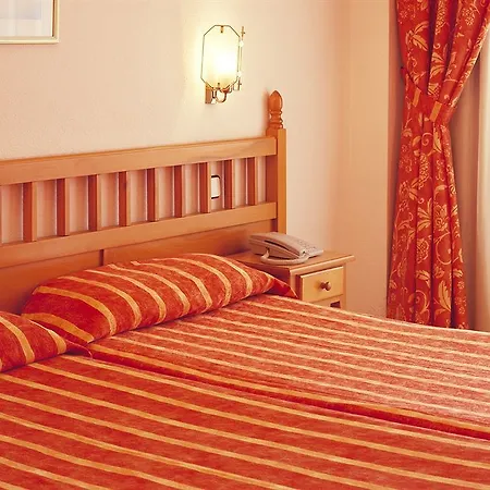 Aqua Silhouette & - Adults Only Hotel